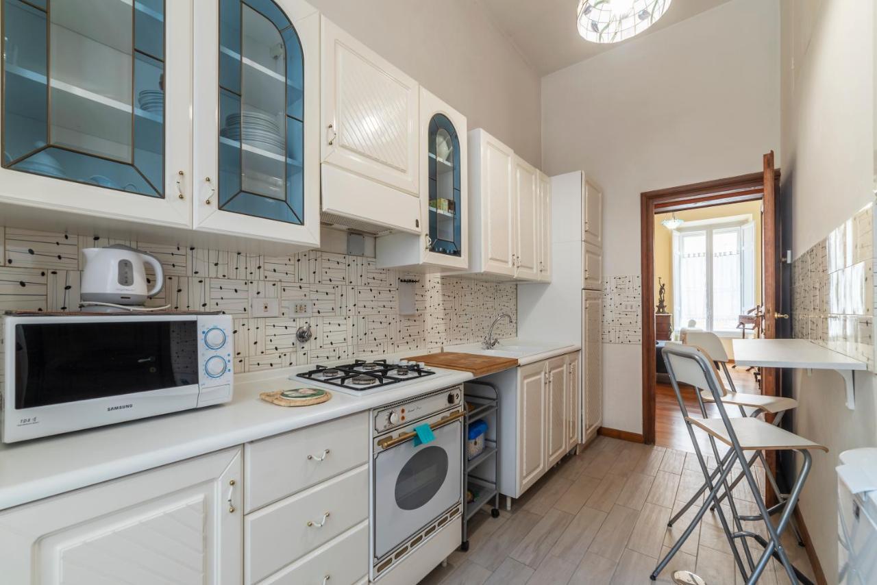 Termini Central And Elegant Apartment Рим Екстер'єр фото