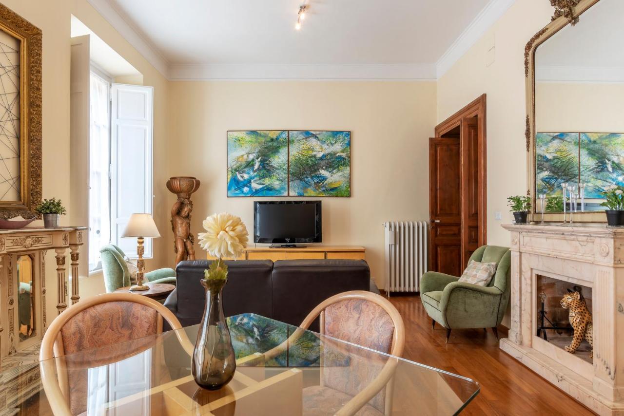 Termini Central And Elegant Apartment Рим Екстер'єр фото