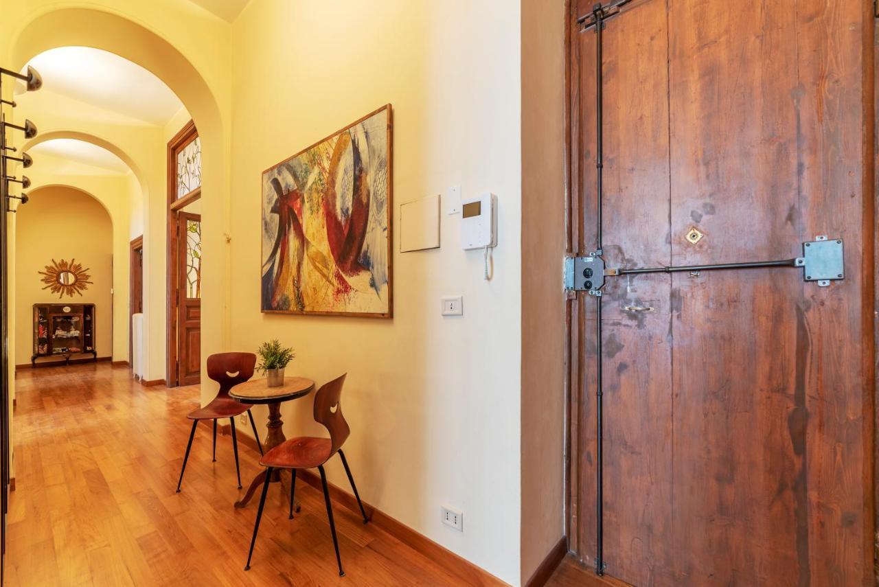 Termini Central And Elegant Apartment Рим Екстер'єр фото