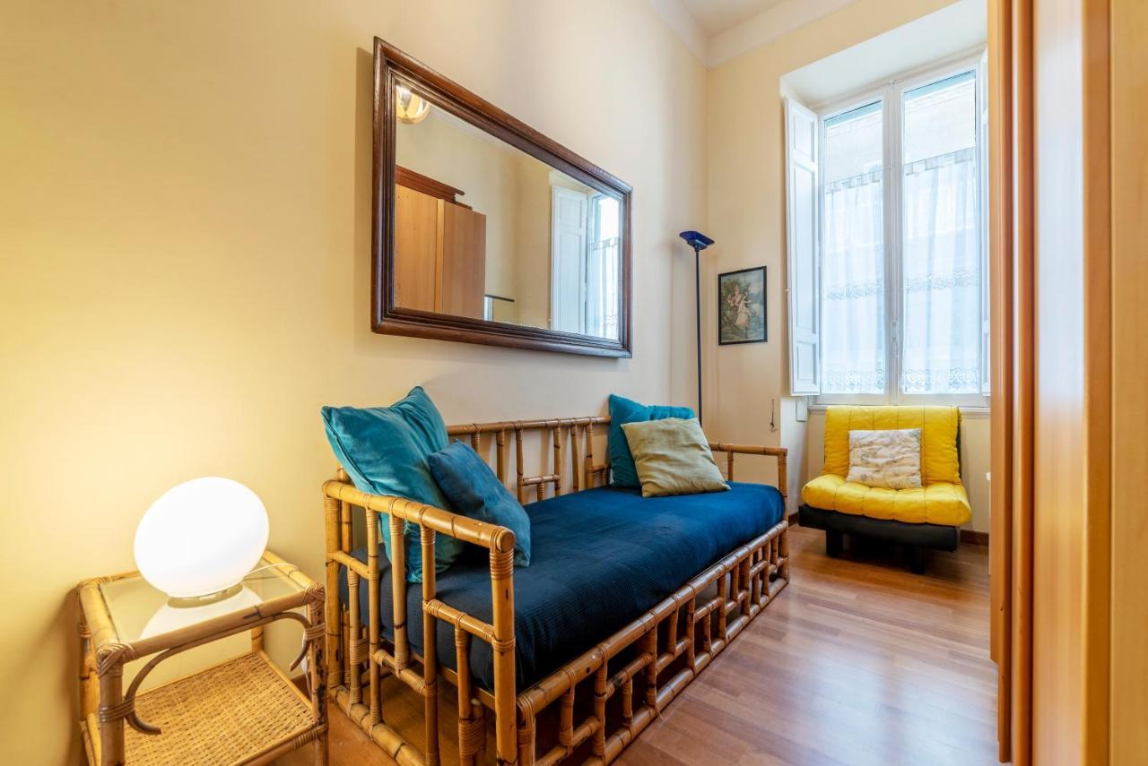 Termini Central And Elegant Apartment Рим Екстер'єр фото