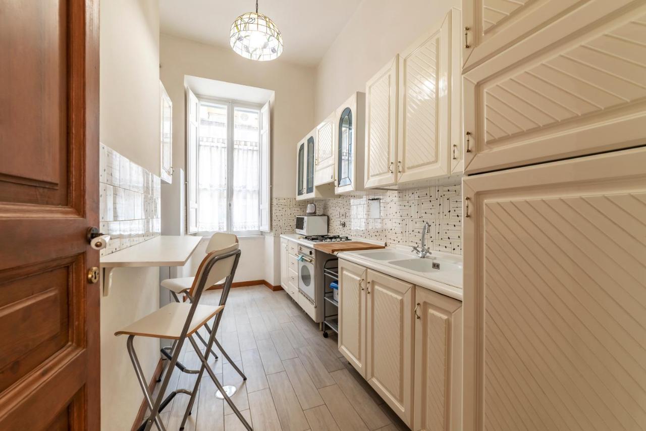 Termini Central And Elegant Apartment Рим Екстер'єр фото